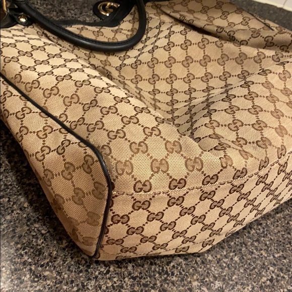 Gucci tote - Picture 7 of 9